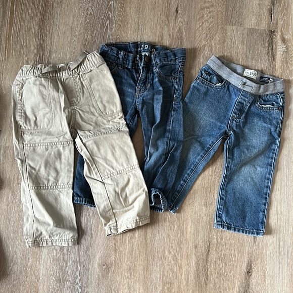 Jeans and khakis 18-24 mo - Picture 2 of 5